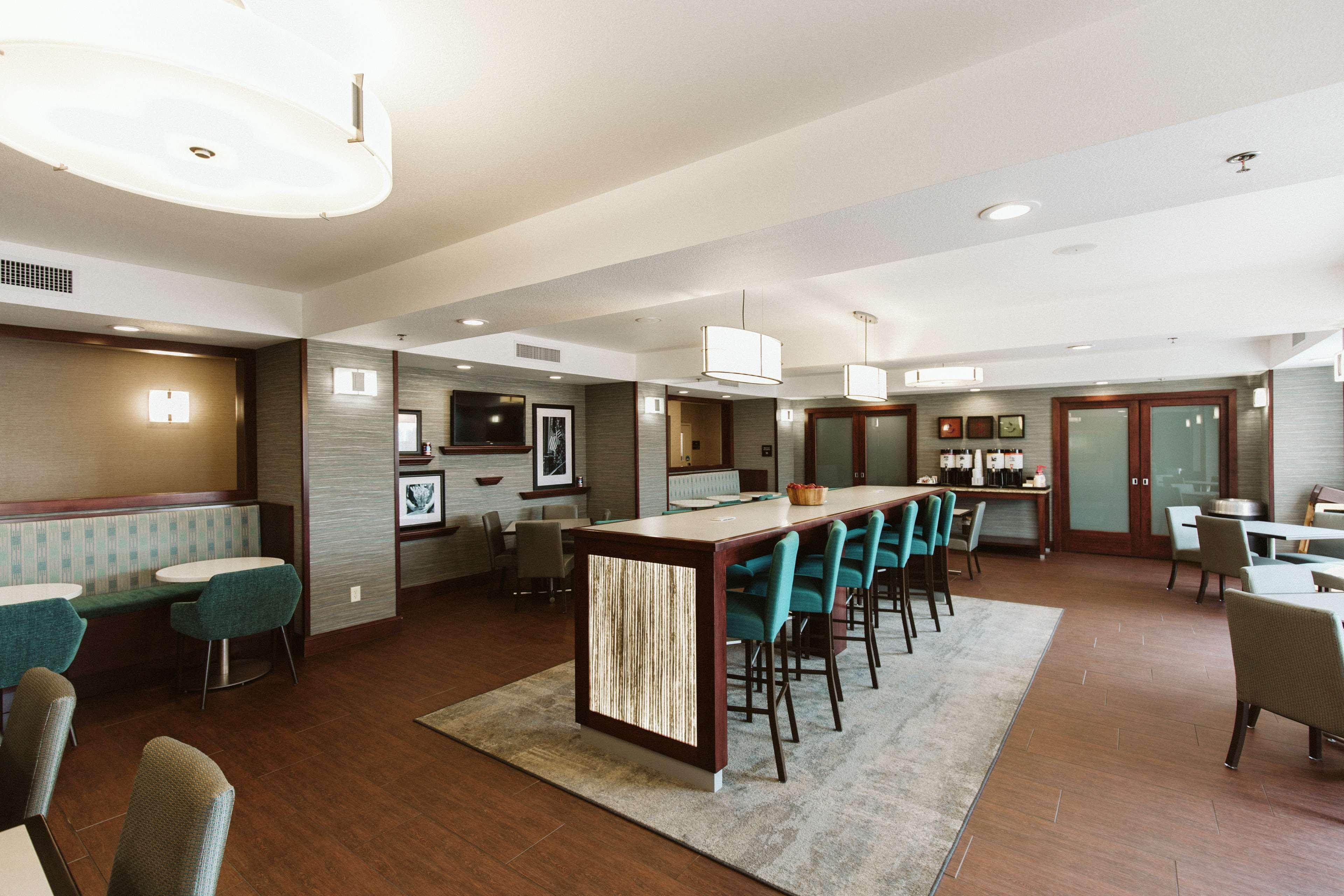 Hampton Inn Bismarck Exteriér fotografie