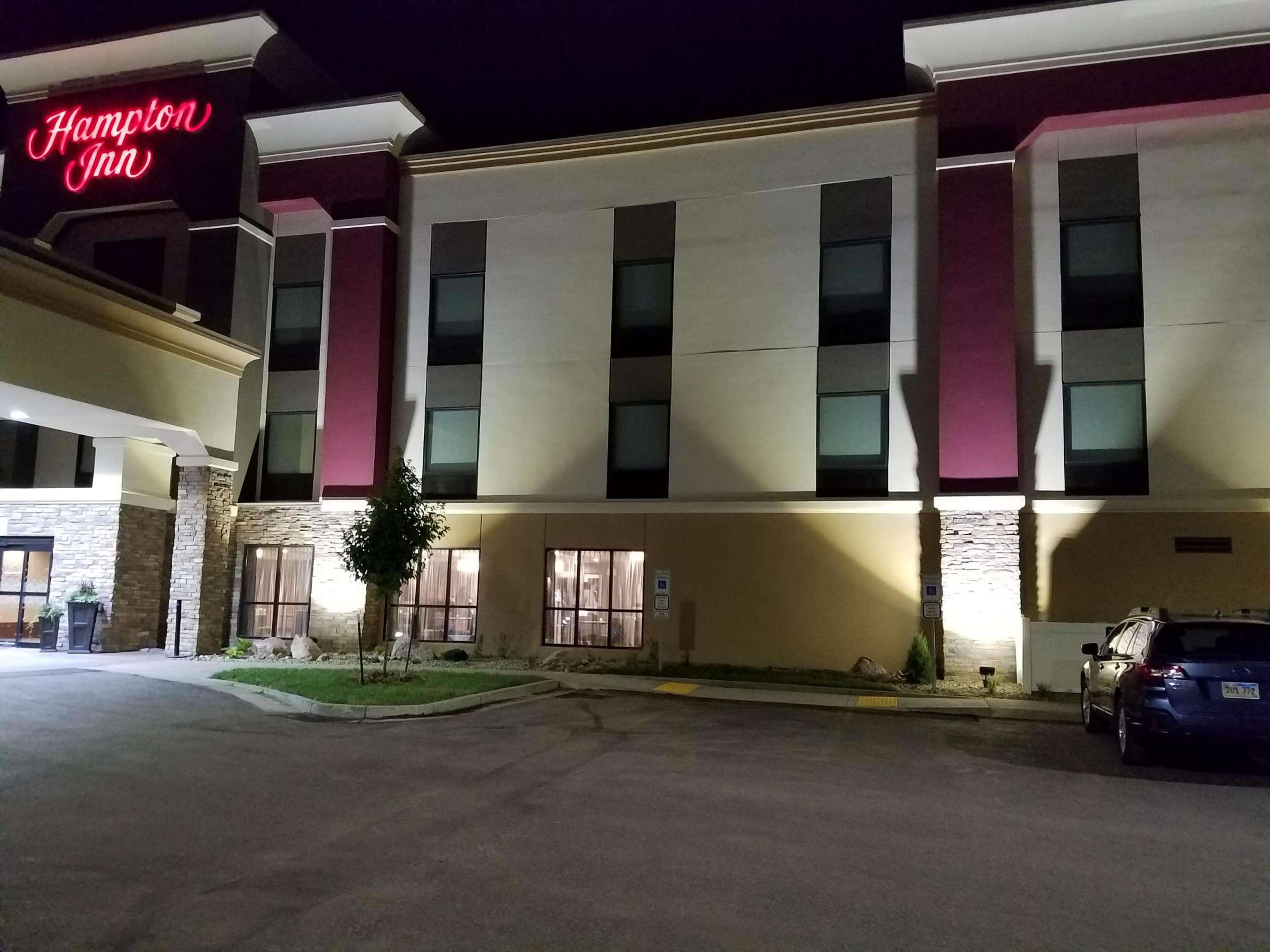 Hampton Inn Bismarck Exteriér fotografie