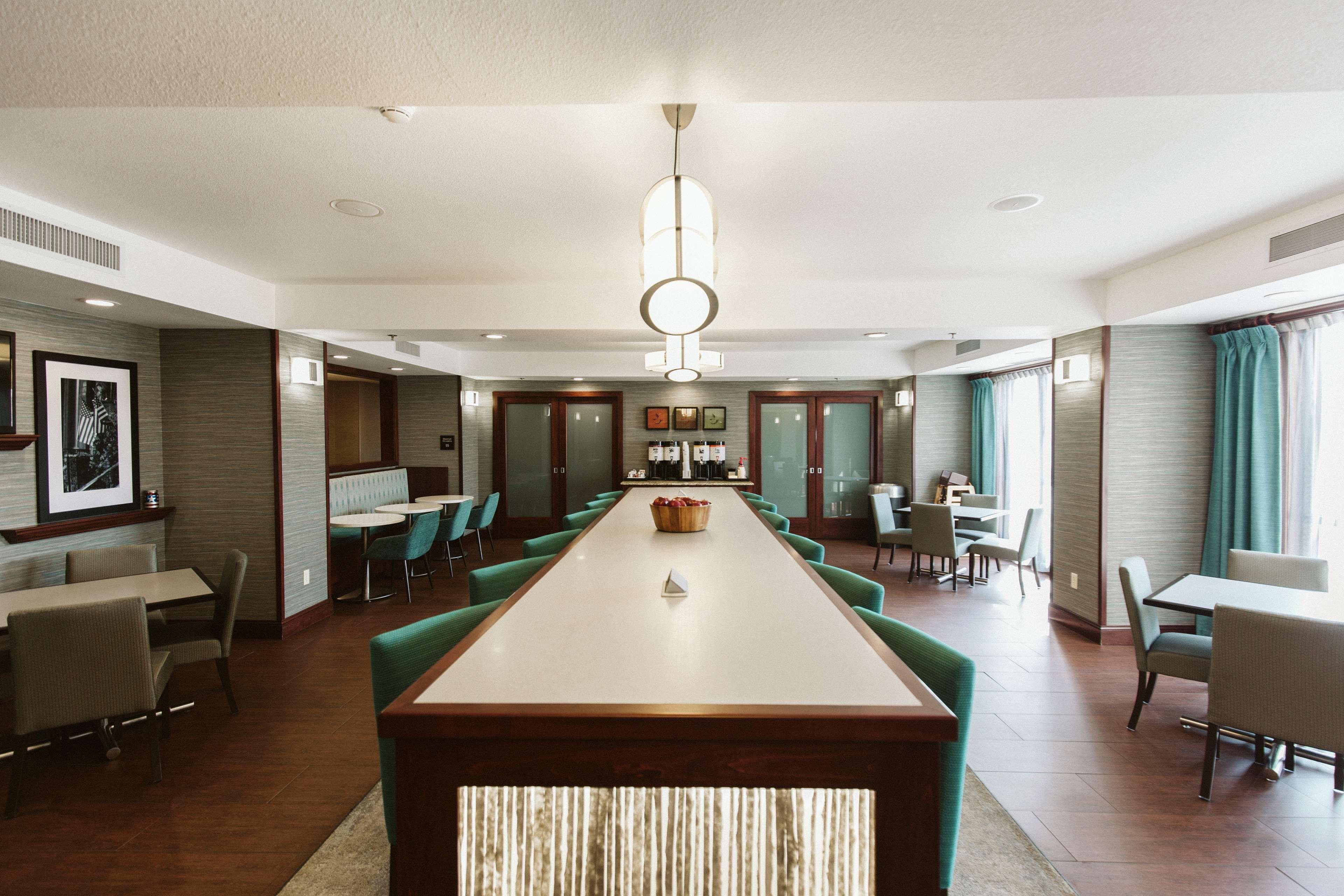 Hampton Inn Bismarck Exteriér fotografie