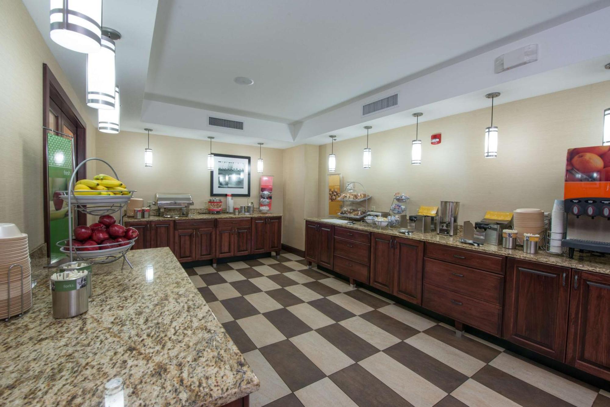 Hampton Inn Bismarck Exteriér fotografie