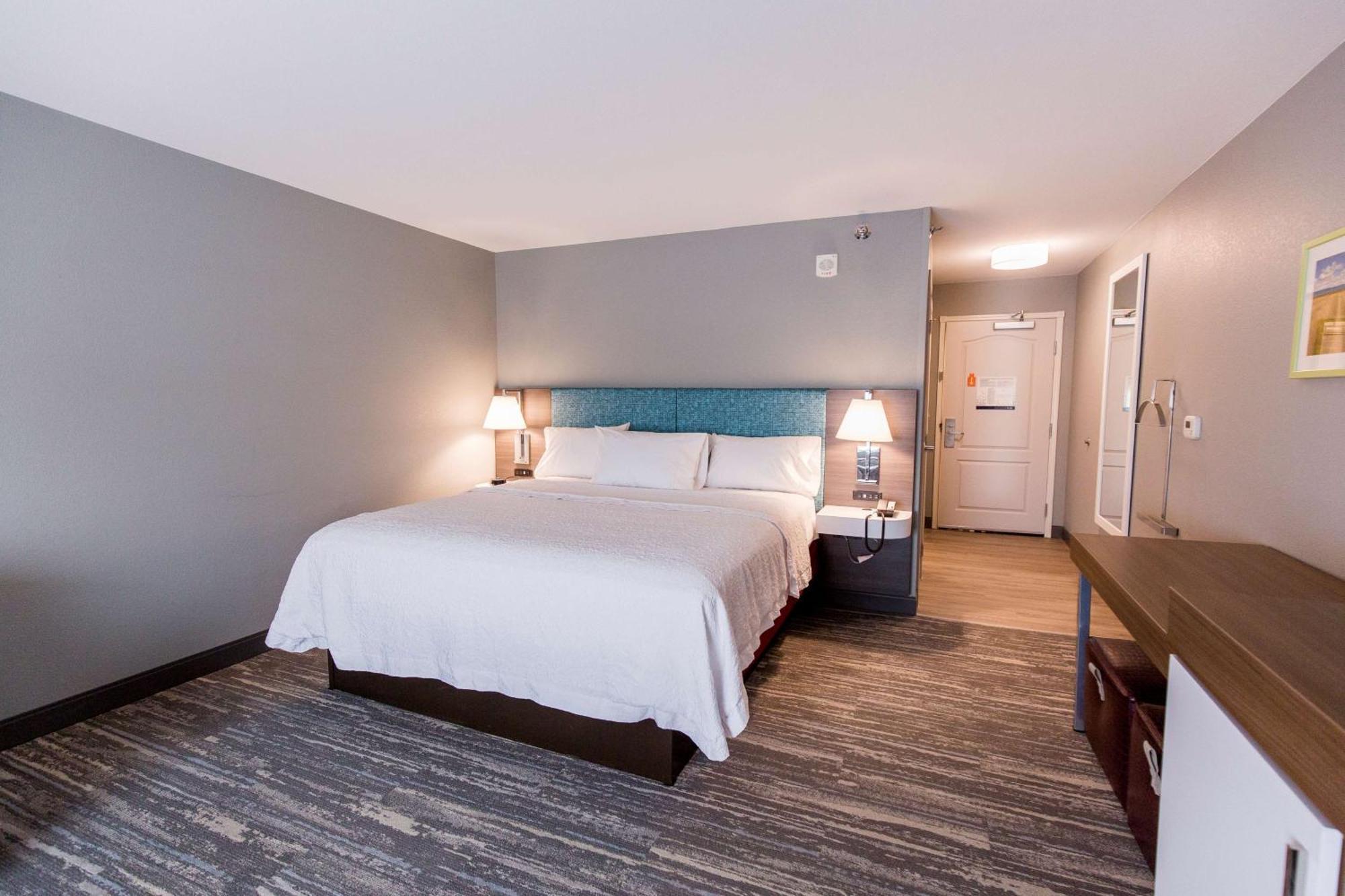 Hampton Inn Bismarck Exteriér fotografie