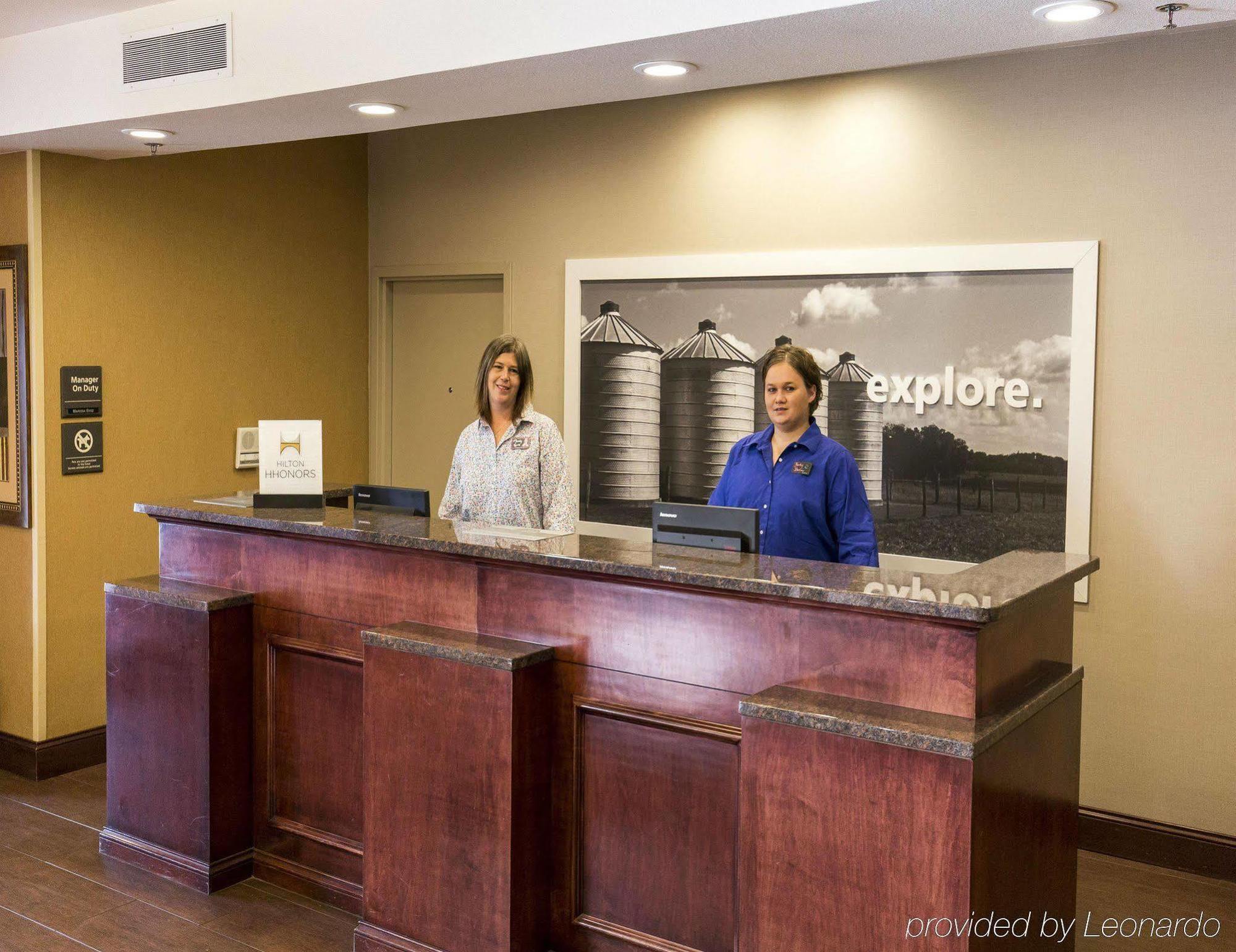 Hampton Inn Bismarck Exteriér fotografie