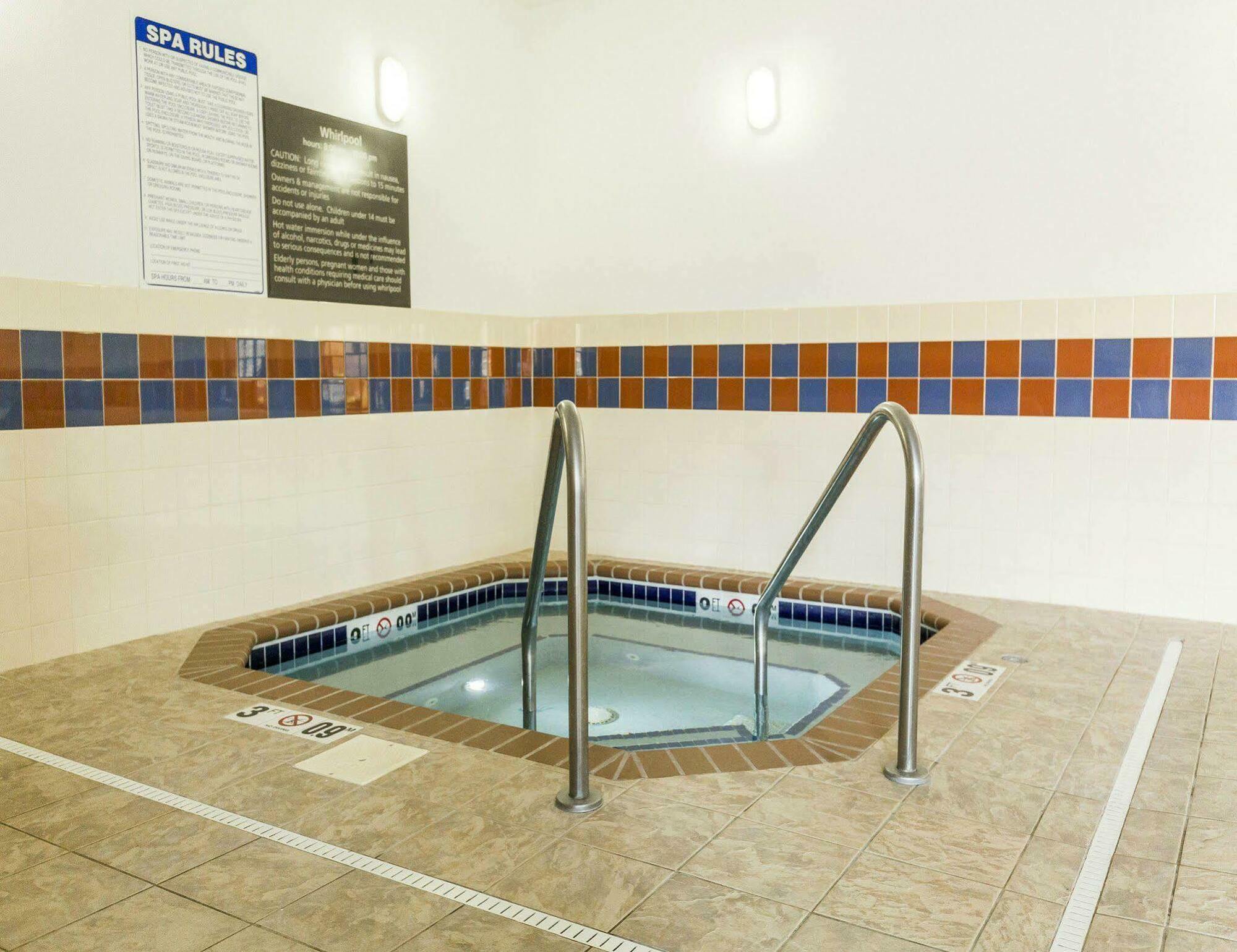 Hampton Inn Bismarck Exteriér fotografie